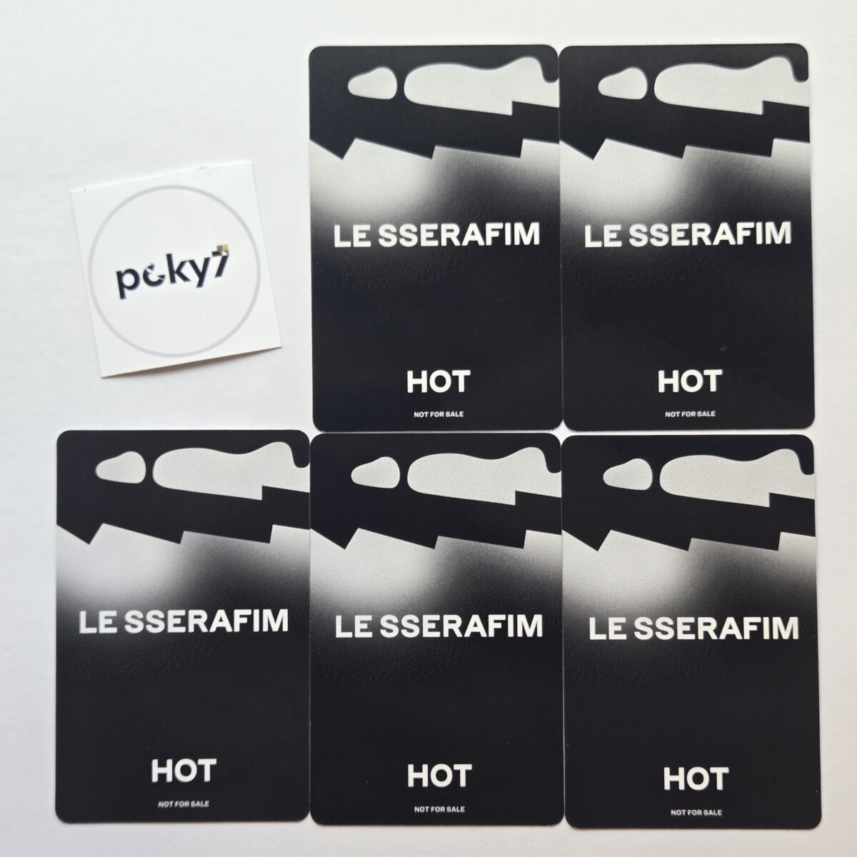 Le Sserafim Hot UMS Lucky Draw Signed Photocard