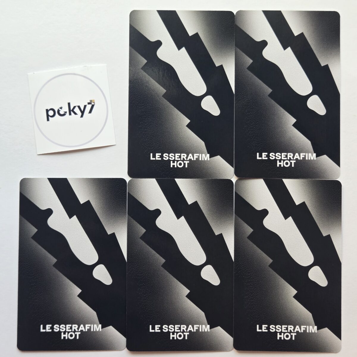 Le Sserafim Hot Weverse Lucky Draw Signed Photocard