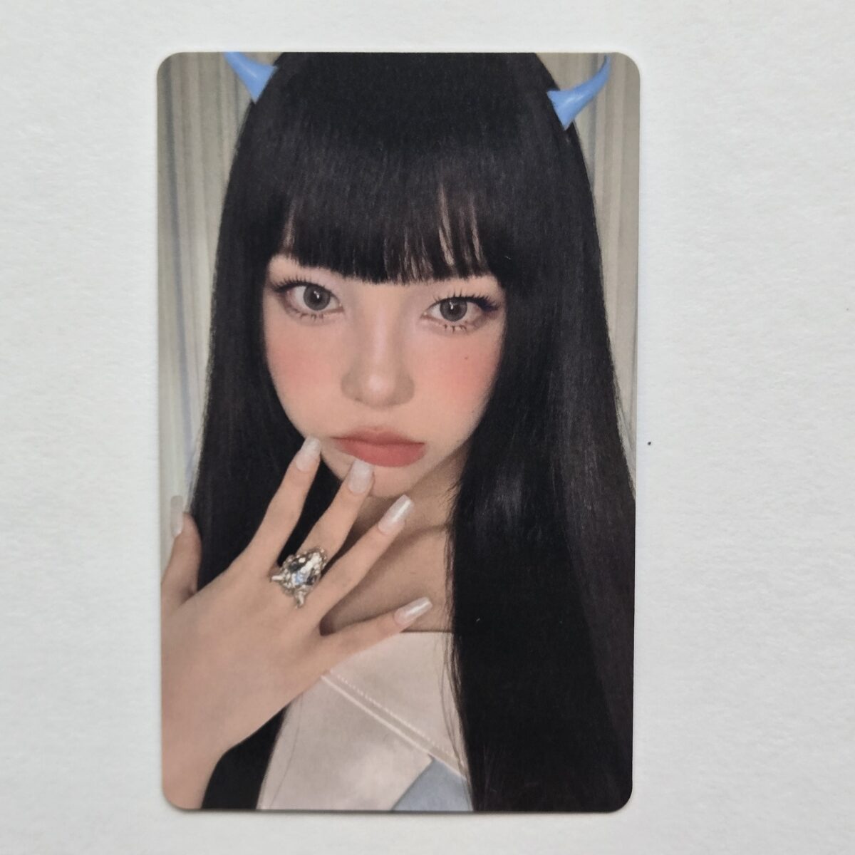hearts2hearts FOCUS HMV LUCKY DRAW photocard